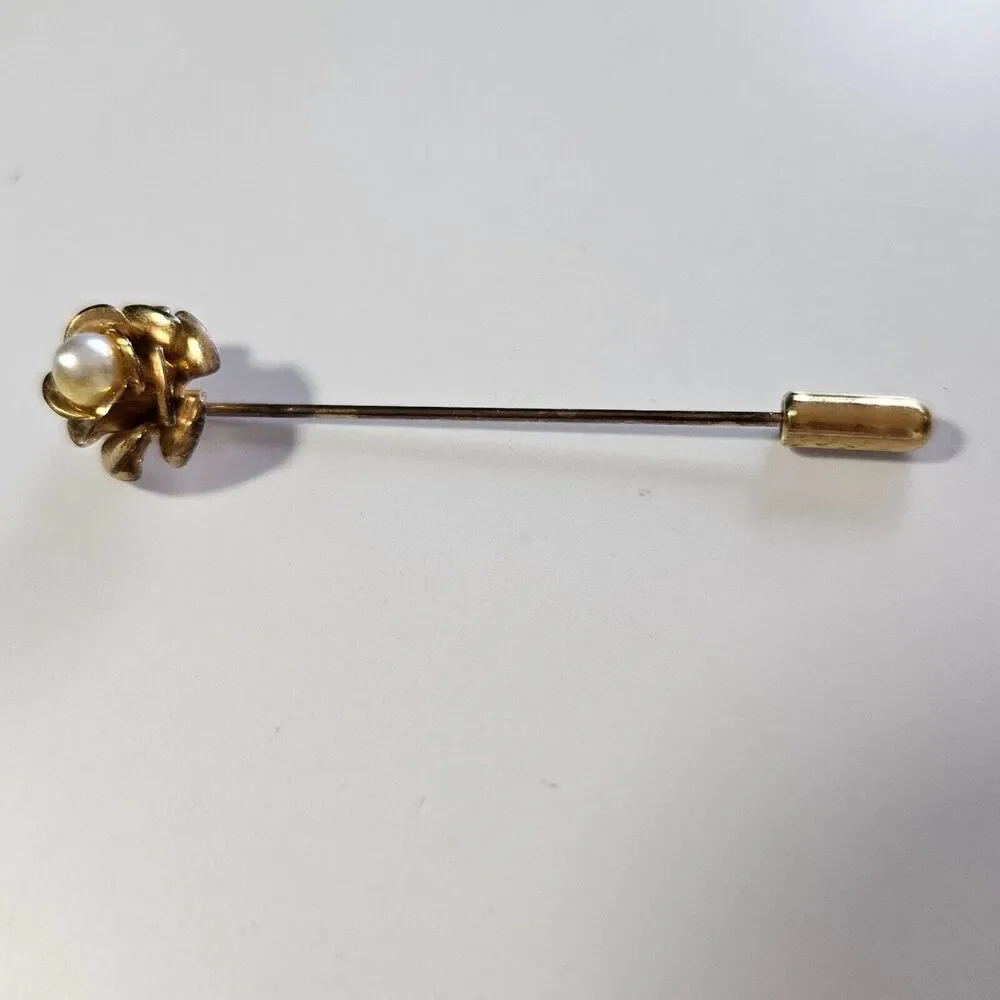 Gold tone flower stick pin faux pearl rose